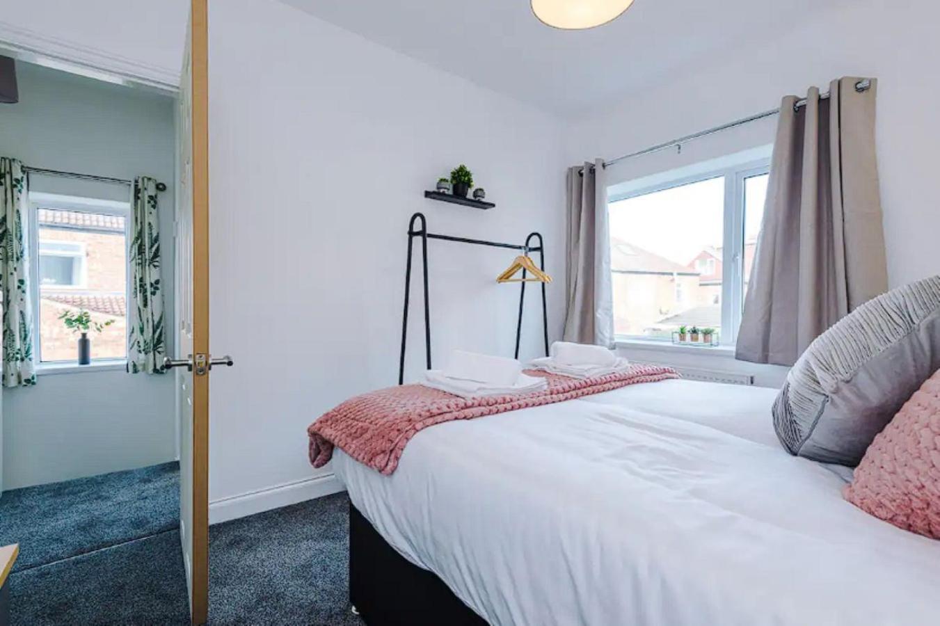 Charming And Modern 3br Steps Away From Center * York