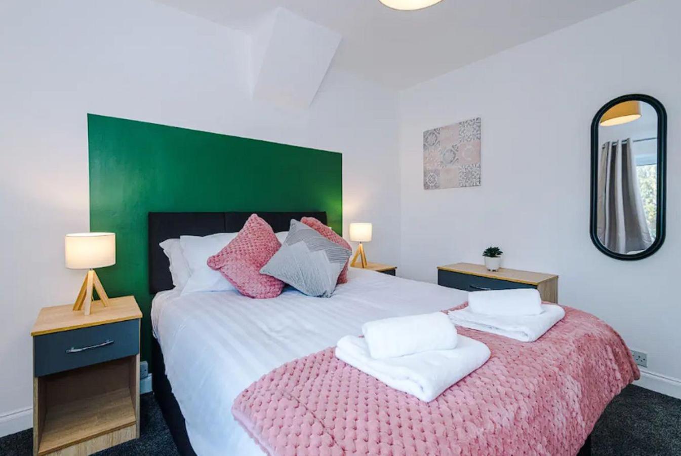 Charming And Modern 3br Steps Away From Center Casa vacanze York