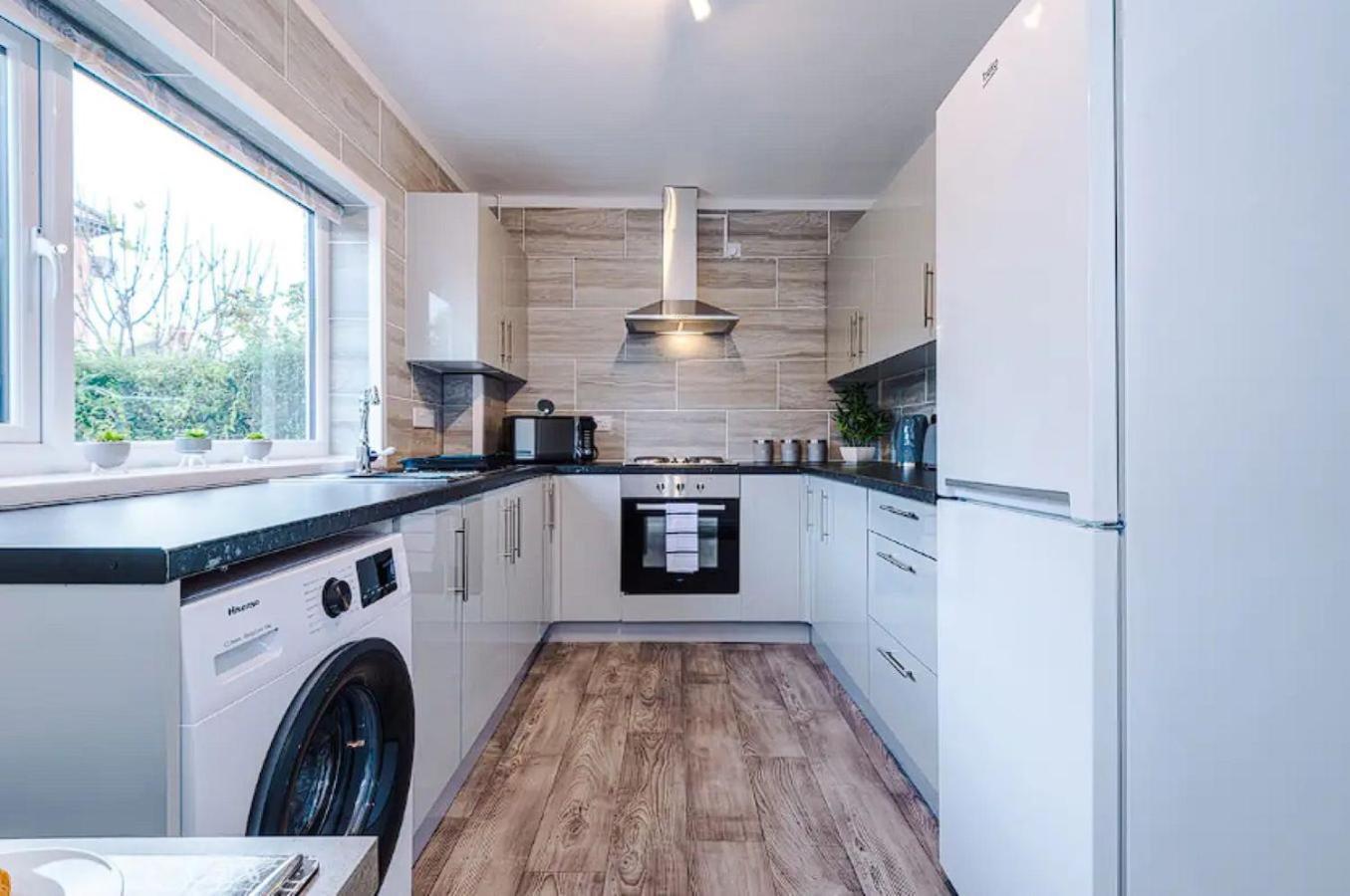 Charming And Modern 3br Steps Away From Center * York